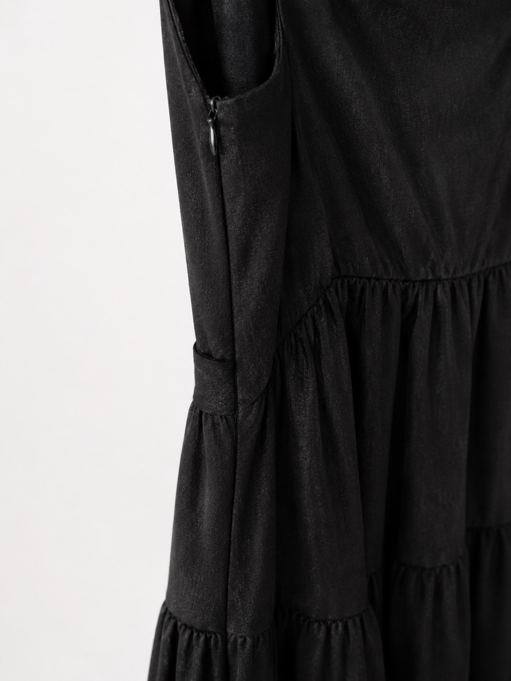Joyfolie BEGONIA MAXI DRESS IN METALLIC BLACK - Picture 4 of 8